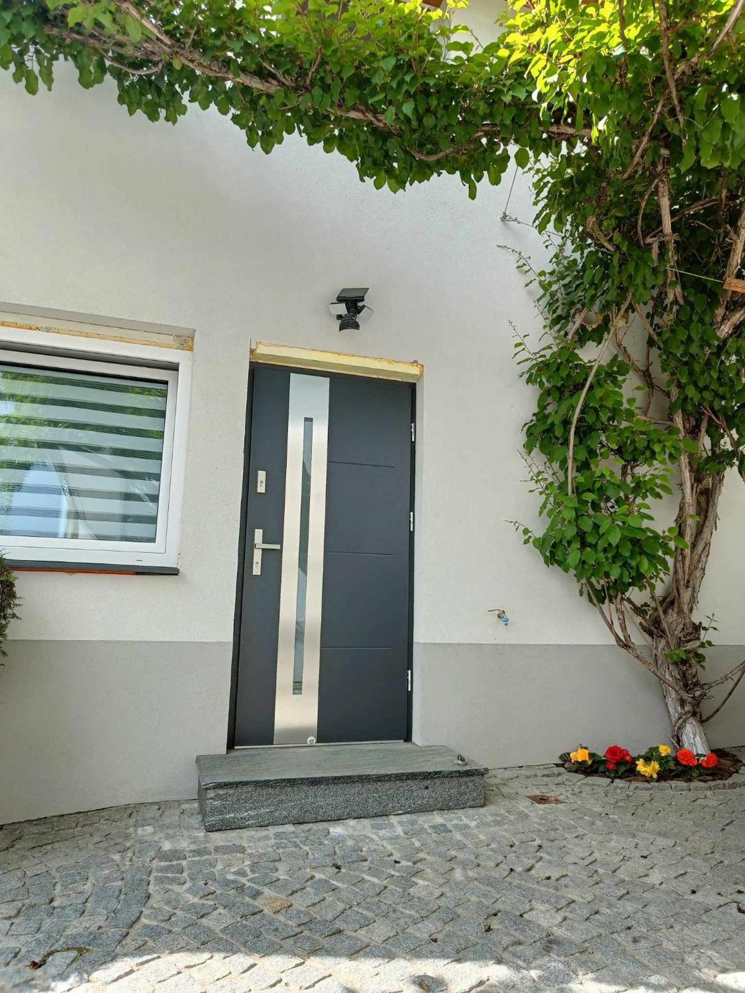 Kiwi Apartament Мушина Екстер'єр фото